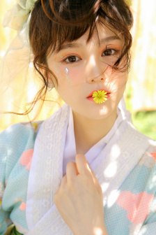 黄蜂女